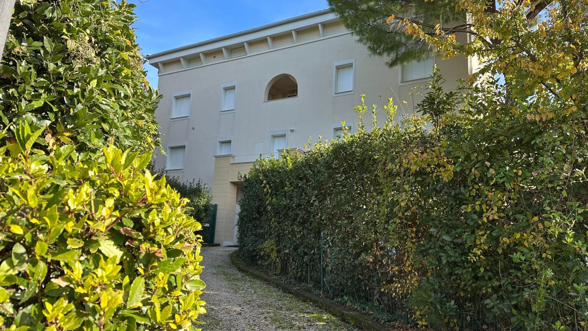 N185 - Numana, Meraviglioso Trilocale Con Terrazzo E Piscina エクステリア 写真